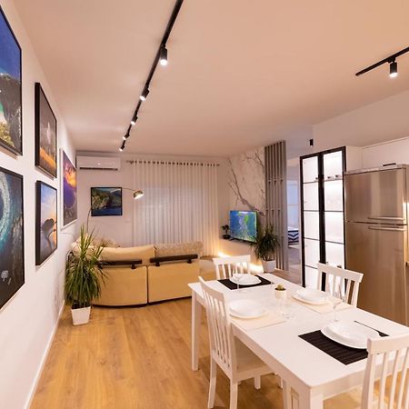 Victoria Lungomare Apartment Vlore Exterior photo