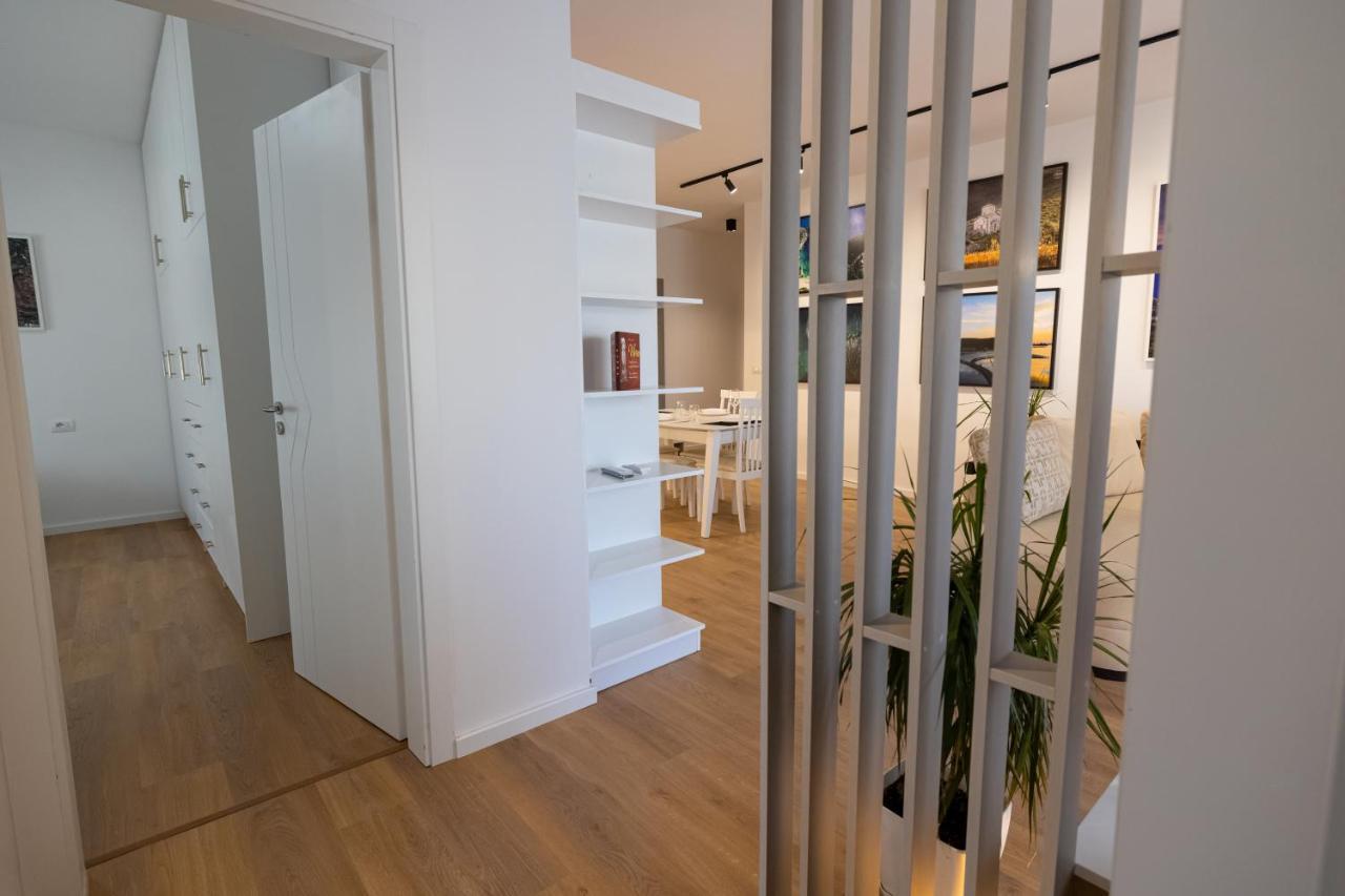 Victoria Lungomare Apartment Vlore Exterior photo