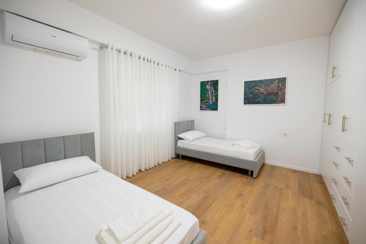 Victoria Lungomare Apartment Vlore Exterior photo
